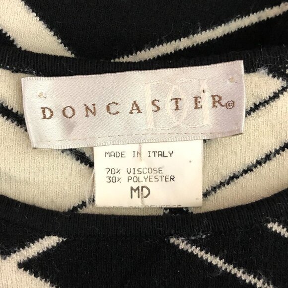 Doncaster - Black and Ivory/Cream Diamond Plaid Round Neck Sweater - Size Medium - Picture 3 of 4